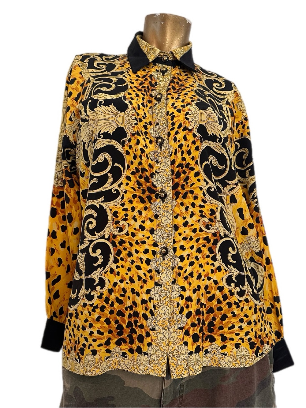 Vintage Silk? Leopard Print Baroque Collared Button Front Shirt pit to pit 21.5